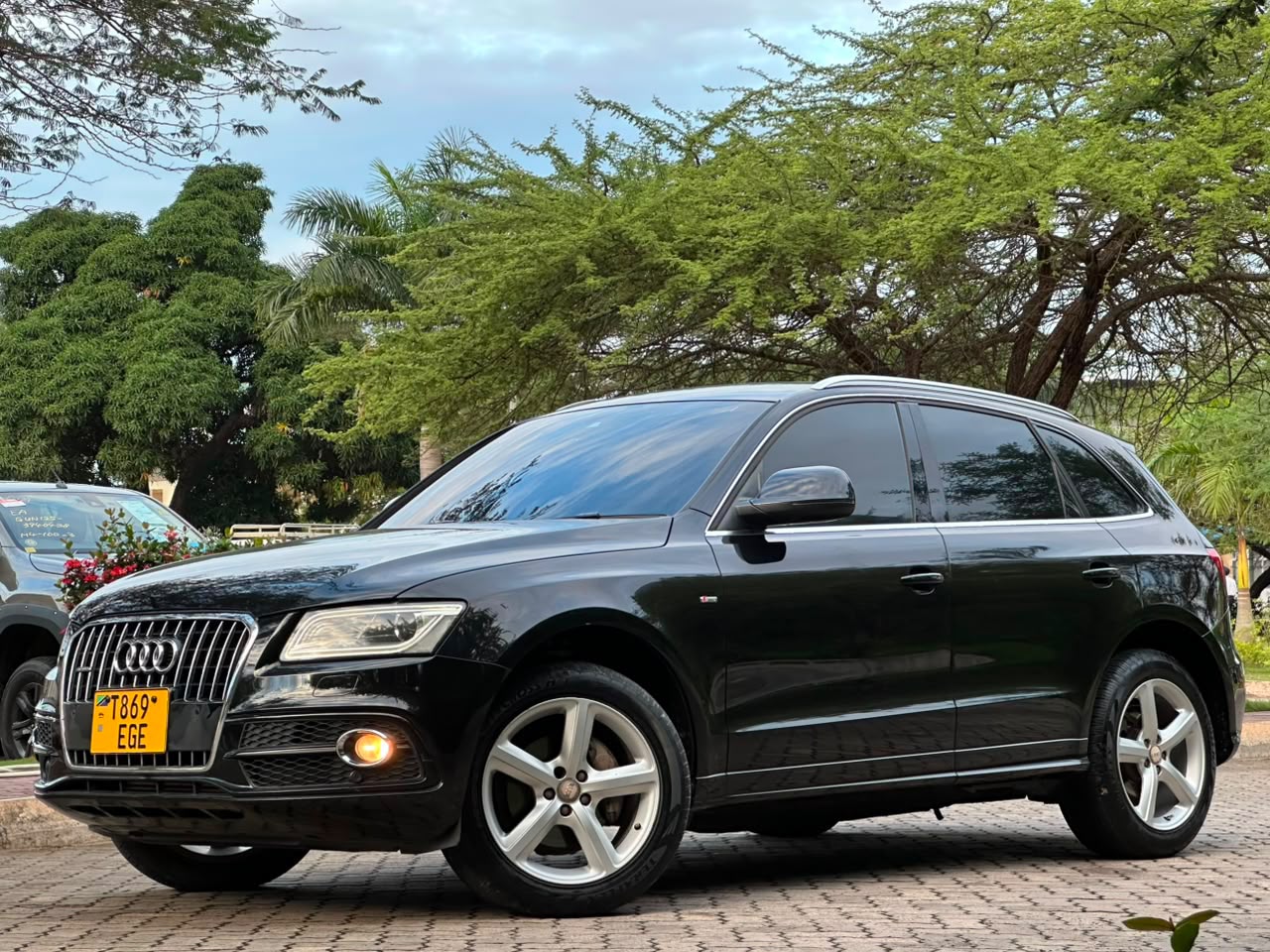 AUDI Q5 S Line (NDAR0) thumbnail 5